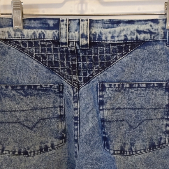 VINTAGE acid wash high wasted pleated shorts XL - Picture 6 of 8